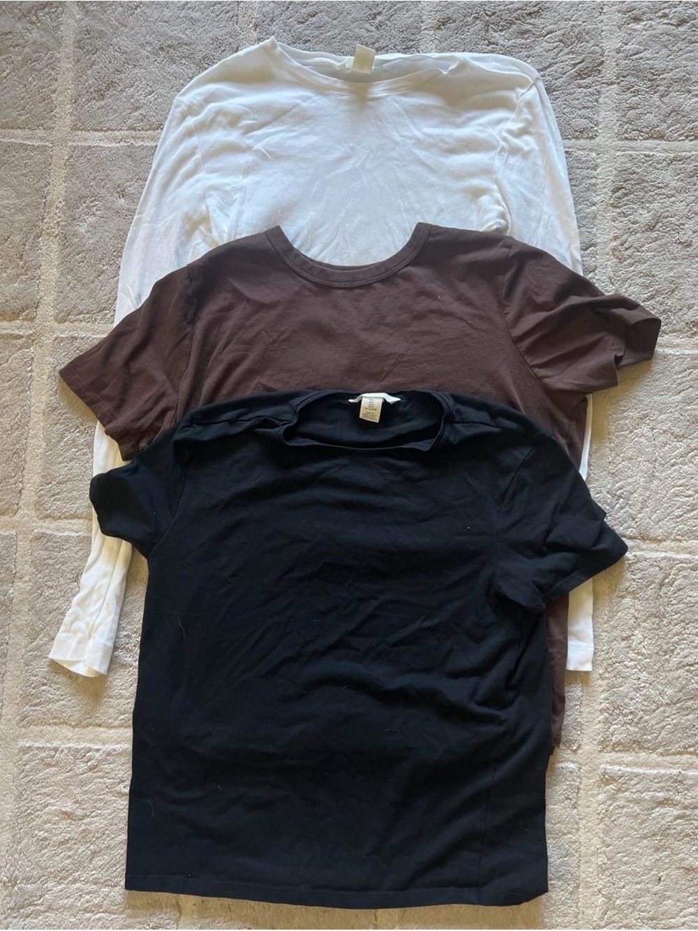 H&M and Old Navy Classic t shirt bundle